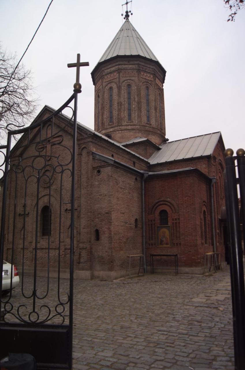 Apartment Near Church Tbilisi ภายนอก รูปภาพ